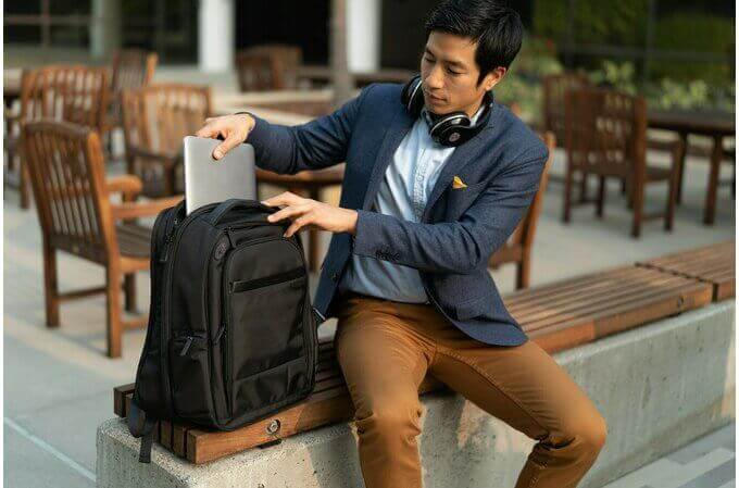 Leitz Acco Brands Kensington Contour 2.0 Business Laptop Rucksack - Bürowelten.eu