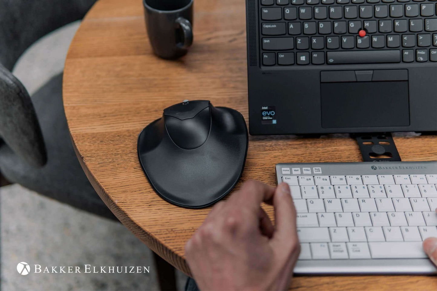 BakkerElkhuizen Spezialmaus HandshoeMouse Shift Bluetooth - Bürowelten.eu