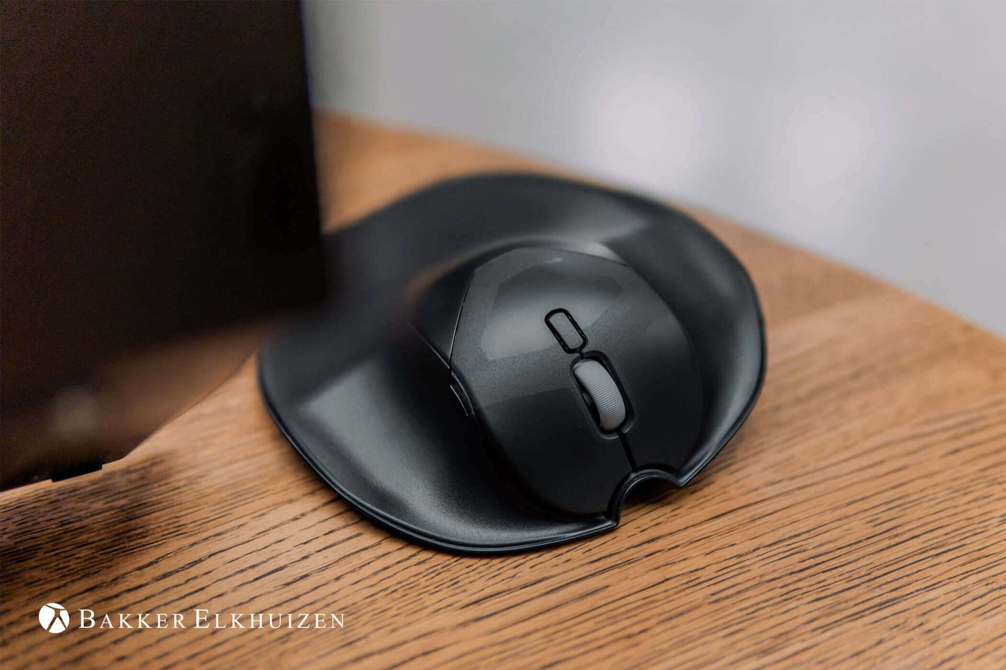 BakkerElkhuizen Spezialmaus HandshoeMouse Shift Bluetooth - Bürowelten.eu